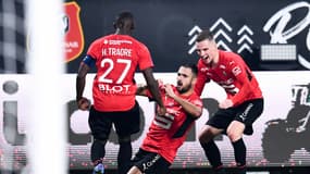 Benjamin Bourigeaud célèbre avec Laborde et Traoré