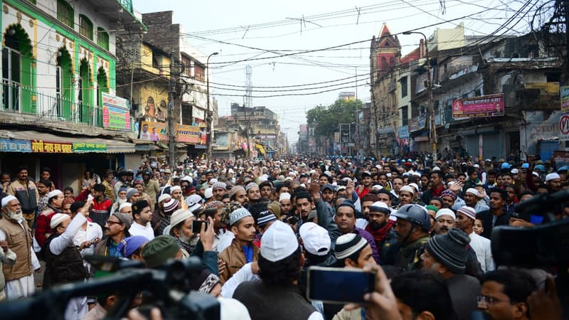 Des manifestants se rassemblent pour protester contre la loi sur la citoyenneté en Inde, le 20 décembre 2019