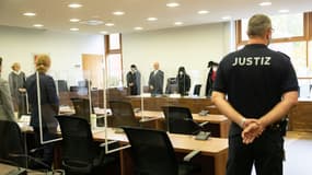 Début du procès d'une aide-soignante, jugée pour avoir tué quatre pensionnaires d'un centre pour handicapés, le 26 octobre 2021 à Potsdam, en Allemagne.