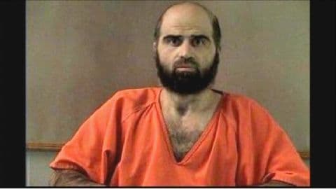 Le procès du commandant Nidal Hasan, à l'origine de la fusillade de Fort Hood, s'est ouvert ce mardi et pourrait durer plusieurs mois.
