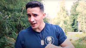 Le youtubeur Tibo InShape dans une vidéo promotionnelle pour le jeu vidéo Ghost Recon Breakpoint