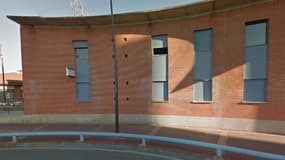 Le commissariat de Bellefontaine, dans le quartier sensible du Mirail, à Toulouse, a été caillassé dans la nuit de jeudi à vendredi.