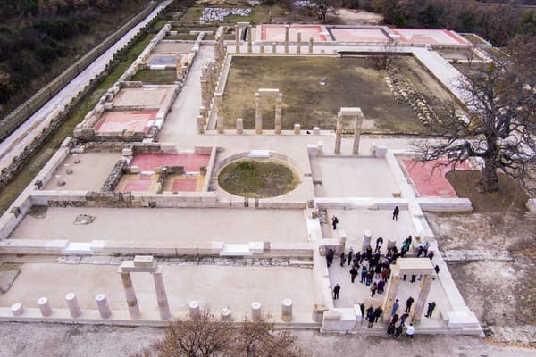 Le palais de Philippe II s'étend sur environ 15.000 m2 près du village de Vergina, en Grève.