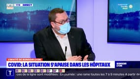 "On n'est pas à l'abri d'une quatrième vague" certifie Sébastien Couraud, pneumologue à Lyon Sud