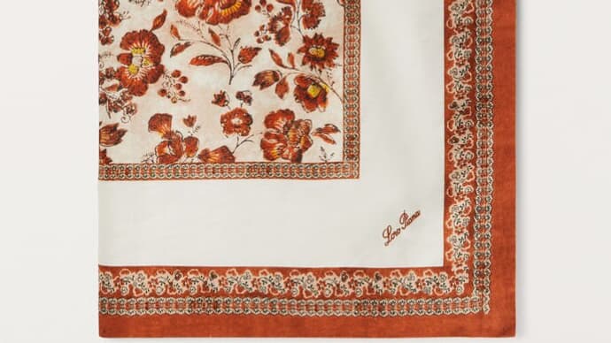La nappe Flower Ceremony de Loro Piana.