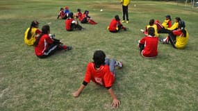 De jeunes footballeuses afghanes ont été évacuées en Grande-Bretagne grâce à un vol financé par Kim Kardashian