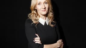 J.K. Rowling, auteur des "Harry Potter" a signé sous le nom de Robert Galbraith, un roman policier salué par la critique. /Photo d'archives/REUTERS/Carlo Allegri