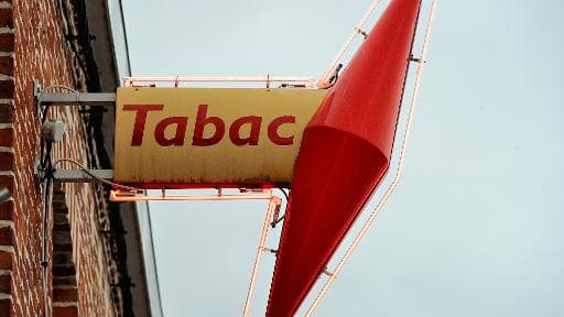 Une enseigne de bar-tabac