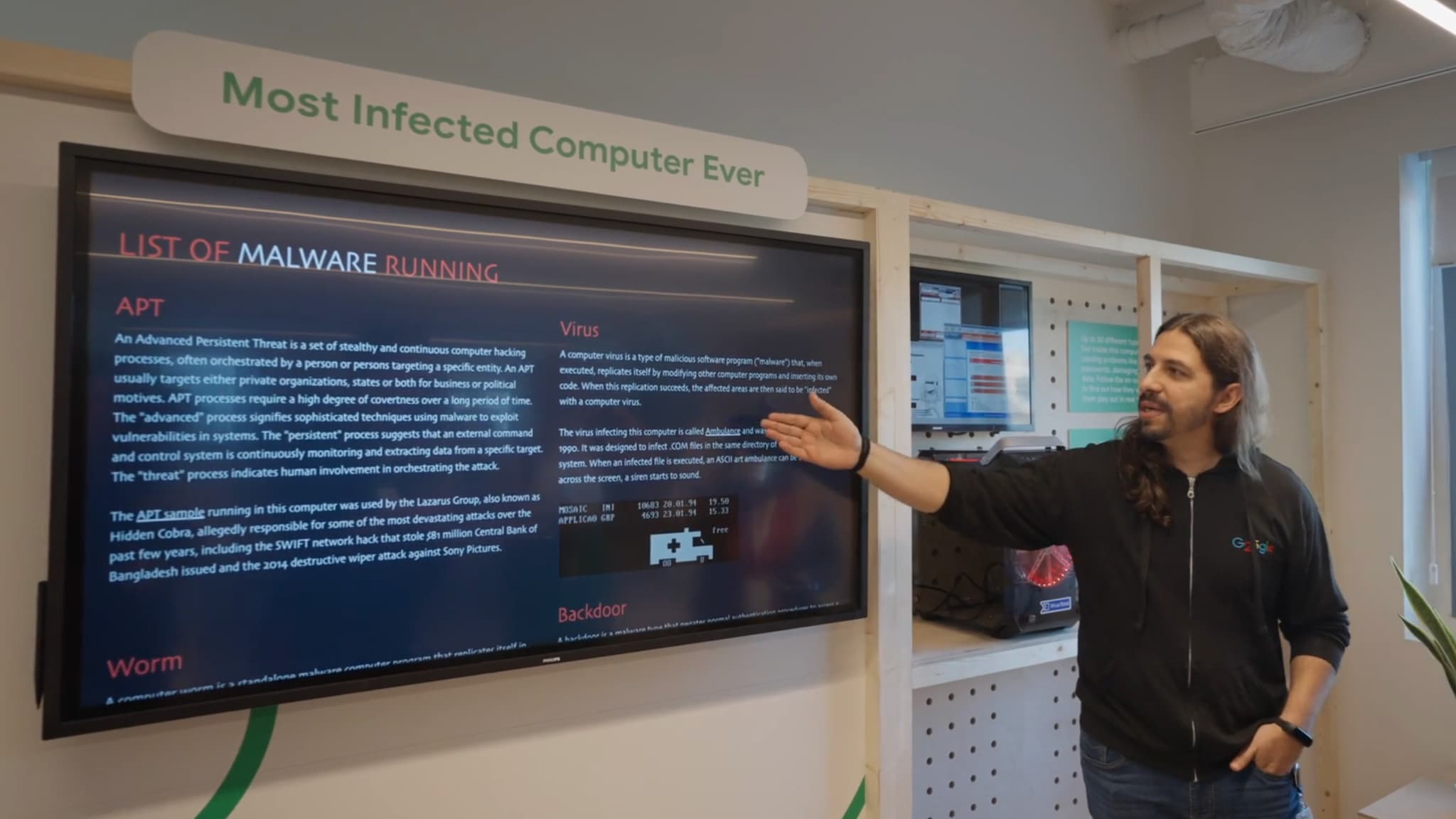 A Malaga, les équipes de VirusTotal ont injecté six millions de logiciels malveillants sur un ordinateur. A Malaga, les équipes de VirusTotal ont injecté six millions de logiciels malveillants sur un ordinateur.