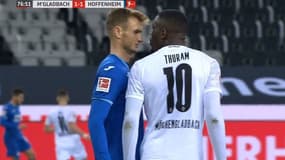 Stefan Posch face à Marcus Thuram, le 19 décembre 2020