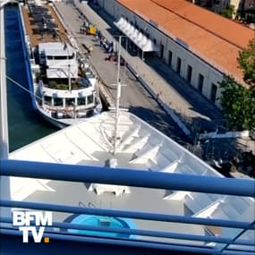 À bord du MSC Opera, ce passager a filmé le moment où le paquebot percute le quai et un autre bateau à Venise