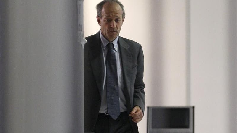 Une enquête préliminaire a été ouverte par le parquet de Nanterre sur des mouvements de fonds suspects effectués par Thierry Gaubert, un proche de Nicolas Sarkozy, a-t-on appris lundi de source judiciaire. /Photo prise le 6 février 2012/REUTERS/Gonzalo Fu