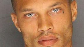 La popularité de Jeremy Meeks a grimpé en flèche depuis la publication sur Facebook de sa photo judiciaire.