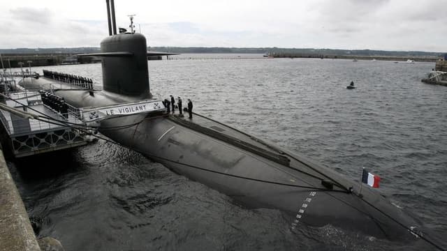 La France n'envisage pas de réduire son système de dissuasion nucléaire à une seule composante malgré la nécessité pour ses armées de participer à l'effort de réduction des déficits, a déclaré vendredi le ministre de la Défense Jean-Yves Le Drian. /Photo