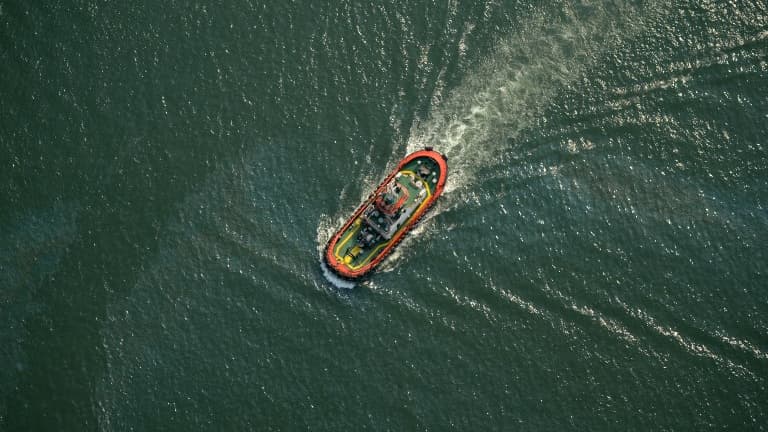 Des dizaines de personnes sont portées disparues ce lundi après qu'un navire a chaviré sur le lac Toba