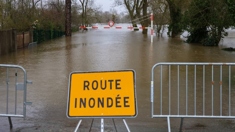 Toujours trois départements en vigilance rouge crues et 11 autres en alerte orange, des "débordements majeurs" attendus