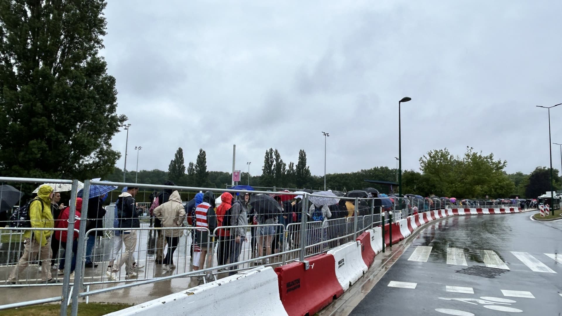 La file d'attente pour rejoindre le rer B