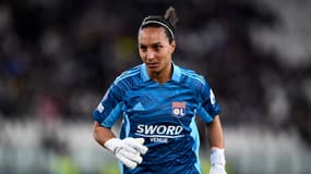 Sarah Bouhaddi lors du match de Ligue des champions entre la Juventus et l'OL, le 23 mars