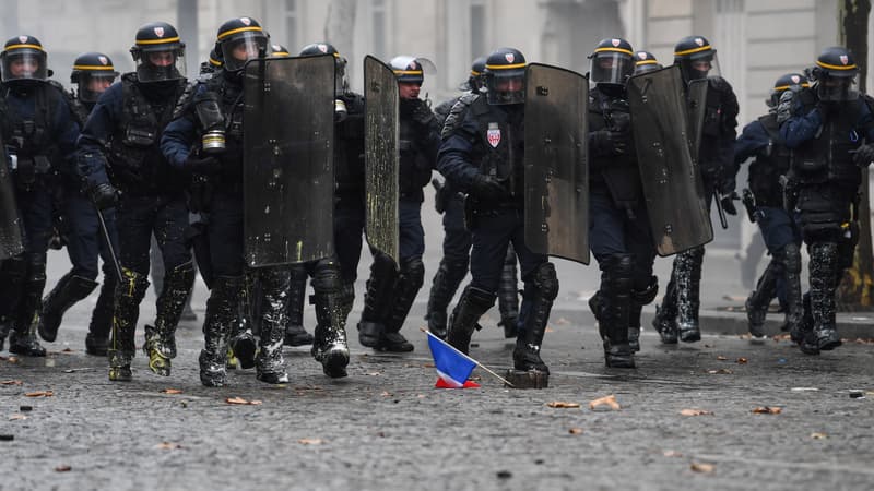 Image d'illustration - Policiers lors d'une manifestation des gilets jaunes à Paris, le 1er décembre 2018.