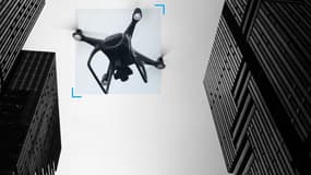 Le fabricant chinois DJI produit AeroScope, un drone équipé d'une caméra pour détecter en temps réel les vols d'autres engins.