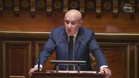 "Une sorte de cauchemar éveillé": Claude Malhuret, sénateur "Les Indépendants", ironise sur un éventuel gouvernement NFP 