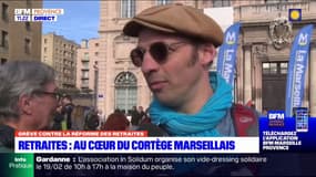 Grève contre la réforme des retraites: à Marseille, des touristes dans le cortège de la manifestation