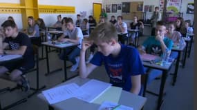 Les enseignants menacent de faire le grève de la surveillance le premier jour des épreuves du bac.