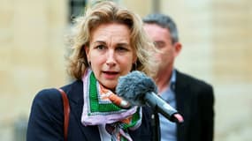 La secrétaire générale de la CFDT Marylise Léon dans la cour de l'hôtel Matignon après un entretien avec le Premier ministre Michel Barnier, le 24 septembre 2024 à Paris.