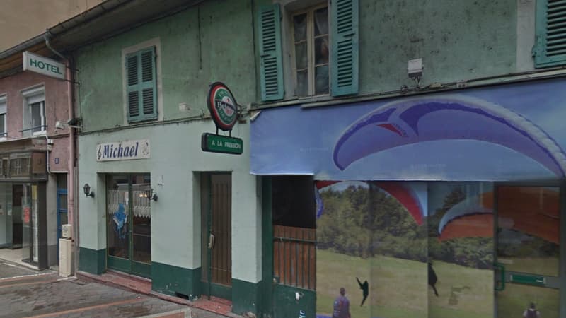 La victime résidait dans l'une des chambres de ce café-hôtel, à Bellegarde.