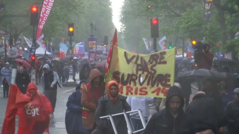 Des manifestants à Paris lors de la journée du 1er-Mai. 
