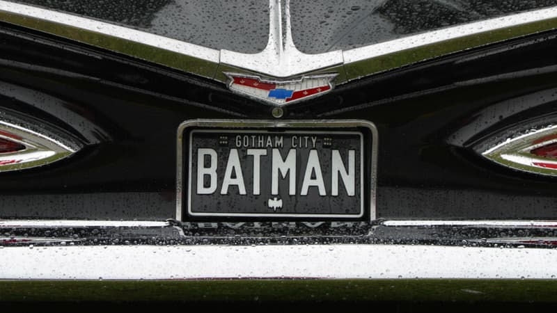 Quelles voitures récentes Batman et Superman pourraient conduire à la ville? En voici certaines...