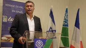 Amir Peretz s'interroge à haute voix sur sa probable démission.