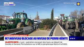 Colère des agriculteurs: un nouveau blocage de la M7 au niveau de Pierre-Bénite