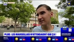 Sécheresse: les Marseillais se réjouissent de la pluie