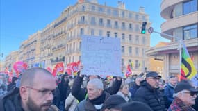 Le cortège toulonnais s'est élancé aux alentours de 13h30 depuis la place de la Liberté.