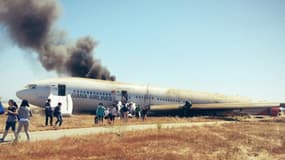 Le Boeing d'Asiana Airlines écrasé sur le tarmac de San Francisco, samedi.