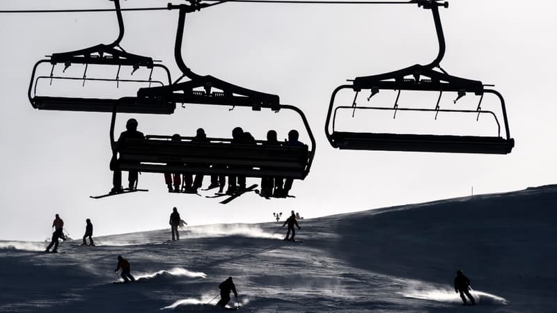 Les stations de ski suisses veulent attirer des skieurs.