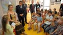 Lors d'un déplacement en Lozère, Nicolas Sarkozy a annoncé un maintien du nombre total de classes en école primaire l'an prochain, sujet hautement sensible à 10 mois des élections présidentielle et législatives de 2012. /Photo prise le 21 juin 2011/REUTER