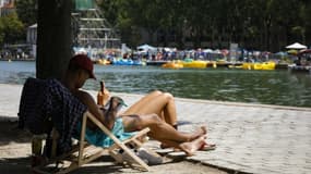 Coup d'envoi de la 19e édition de " "Paris-Plages" , le 18 juillet 2020 dans le bassin de la Villette à Paris (Photo d'illustration)
