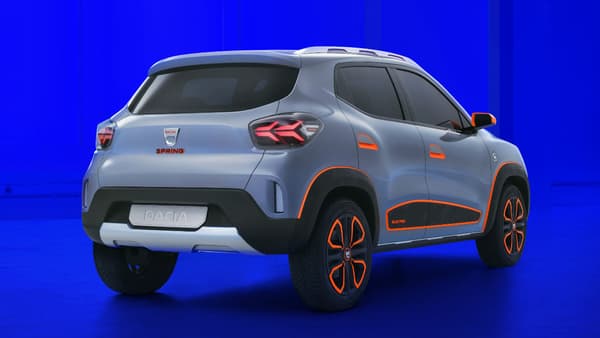 Dacia dévoile cette étude de style préfigurant son premier modèle 100% électrique.