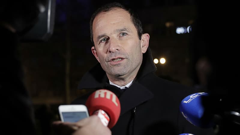 Benoît Hamon lors d'un rassemblement contre l'antisémitisme à Paris, le 19 février 2019