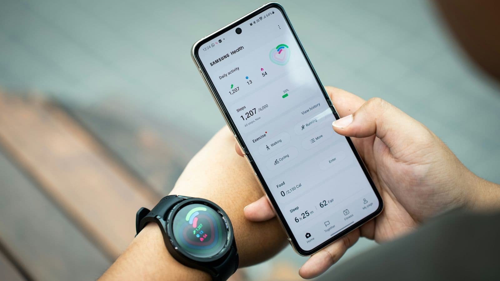 Les montres connectées Samsung stars du moment : notre sélection sous les 350 euros