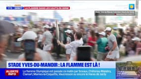 Hauts-de-Seine: la flamme olympique est arrivée à Colombes et se rend au stade Yves-du-Manoir