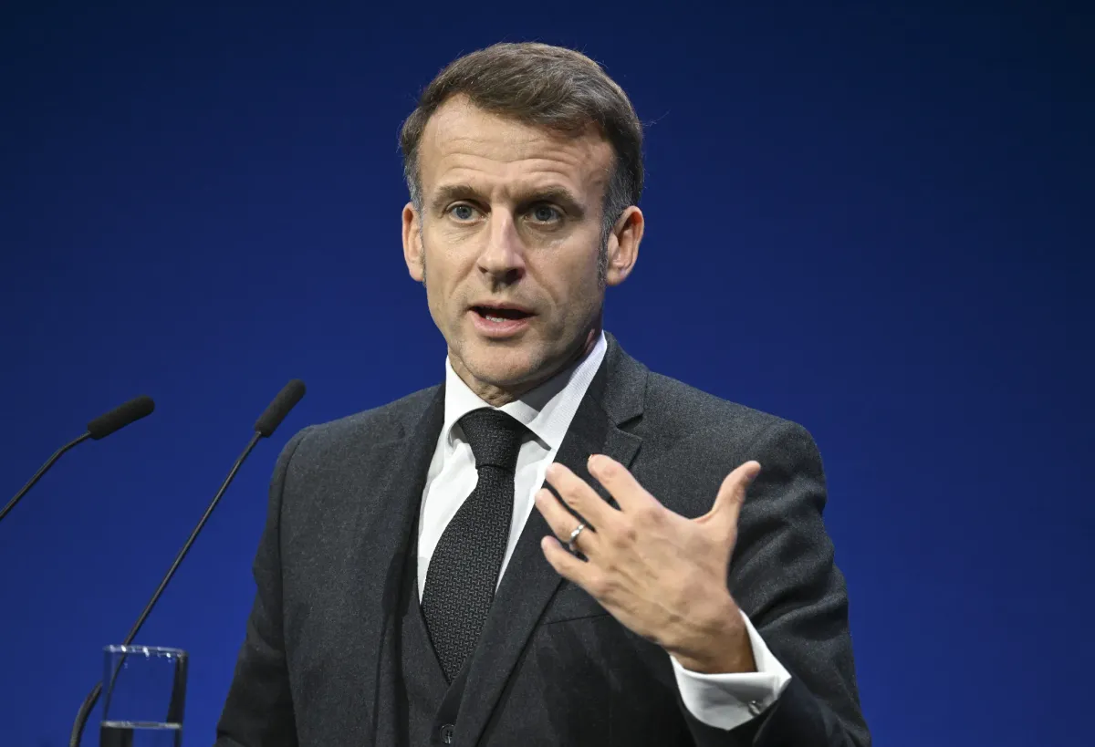 Emmanuel Macron fustige les "bourgeois des centres-villes" qui ...