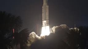 Ariane a rempli mercredi avec succès sa sixième et dernière mission de l'année en mettant sur orbite deux satellites de télécommunications espagnol et sud-coréen. Il s'agissait de sa 199e mission depuis le vol inaugural d'Ariane en 1979, et la 55e d'Arian