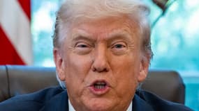 Le président américain Donald Trump s'exprime après la signature d'un décret dans le bureau ovale de la Maison Blanche à Washington, DC, le 6 octobre 2025.