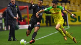 Alassane Plea (Nice) et Léo Dubois (Nantes)