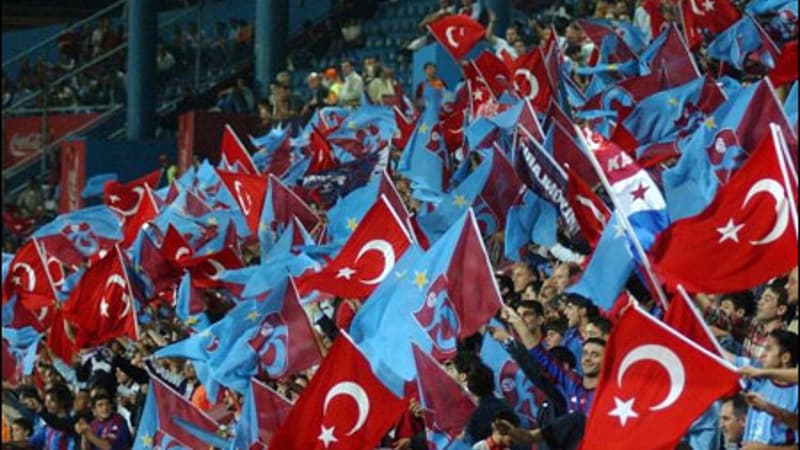 L'ambiance sera chaude au stade Hüseyin Avni Aker