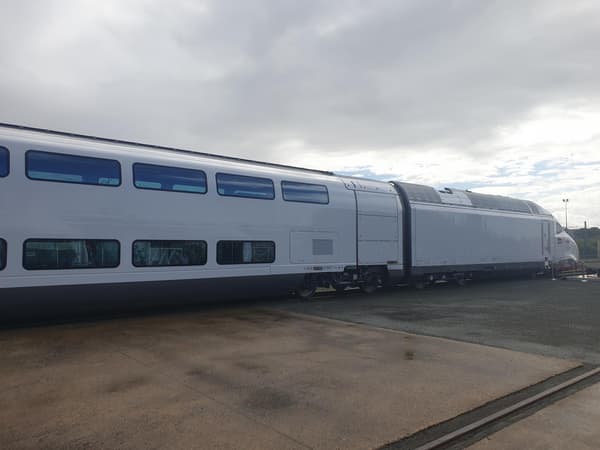 Ce vendredi 09 septembre a été présenté à la Rochelle une rame complète du nouveau TGV M.