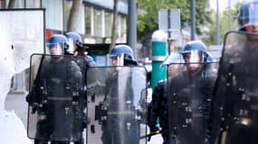 Douze gendarmes et policiers ont été légèrement blessés, samedi, à Paris, lors de la manif pro-Gaza.